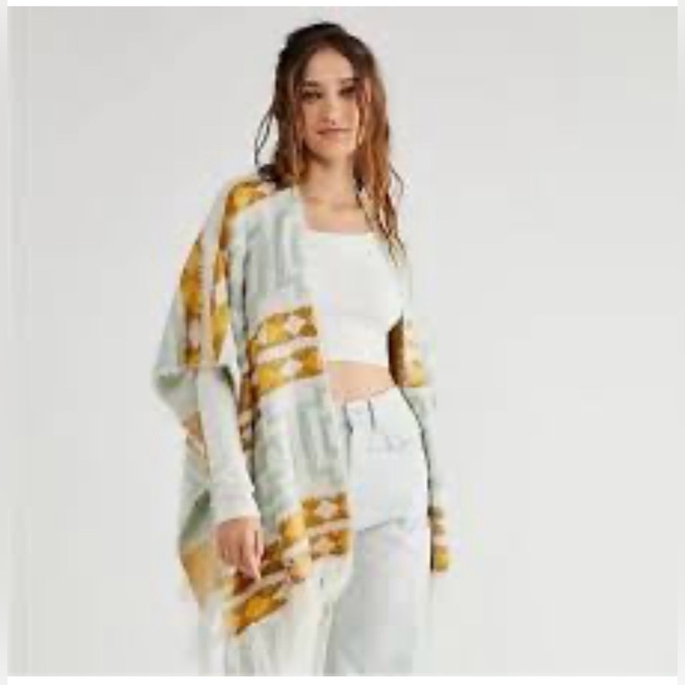 Free People Diamondback Cozy Kimono Poncho Geometric Aztec Soft Knit OS - Picture 4 of 7